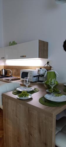 Studio apartment Nena with free private parking