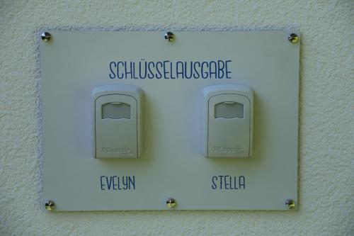 Fotografie z fotogalerie ubytování Eine sehr gemütliche Dachgeschoß Ferienwohnung v destinaci Ihlow