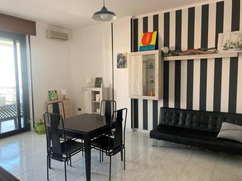 A seating area at A Casa Tua