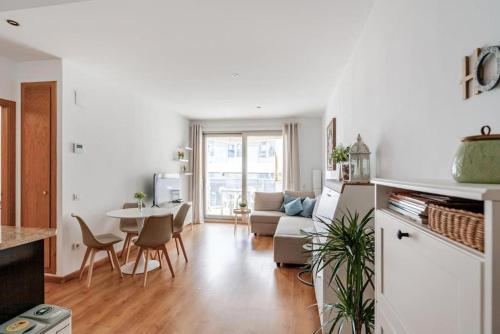 Η κουζίνα ή μικρή κουζίνα στο FiveStepsToSea - Beach Apartment Valencia