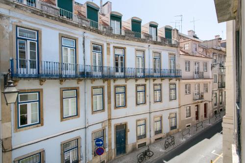 Historical Center, Large 2 Bedroom Apartment, Bright & Stylish