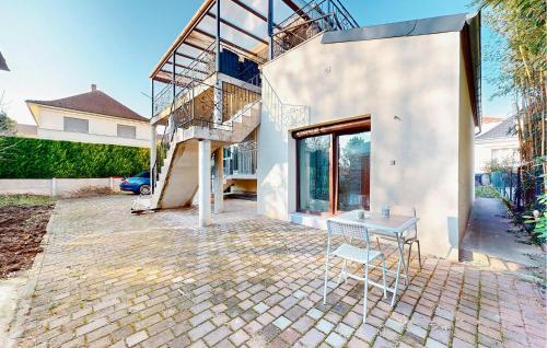 Lovely Apartment In Schiltigheim