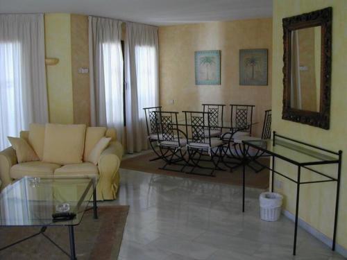 Ruang duduk di Park Plaza Suites Apartamentos