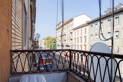 Cozy Design House - 15 Minutes From NAVIGLI-HUMANITAS