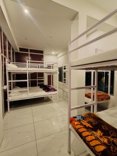 Кровать или кровати в номере Ganga hotel