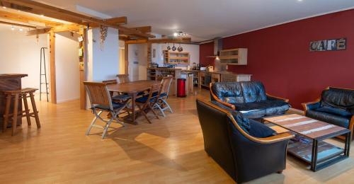 Vaste loft face à la plage, vue mer