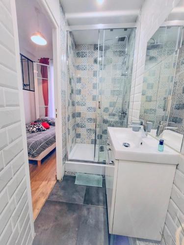 Studio T1 Centre - Idéal couple & amis - Confort - WIFI - Calme - Climatisation - Coin Terrasse