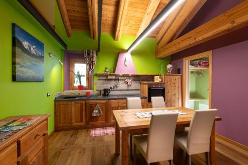 Kuchyň nebo kuchyňský kout v ubytování Agriturismo Gli Elfi