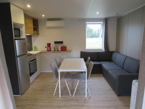 Photo de la galerie de l'établissement Camping Del Mar - Mobil Home Tout Confort - 500m Plage, à Argelès-sur-Mer