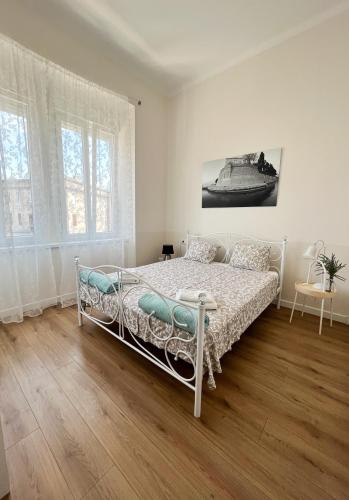 Bon Vivant Apartment
