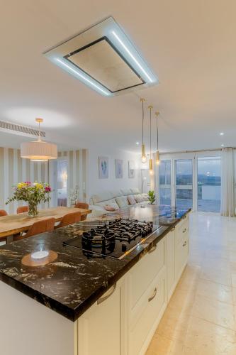 Elegante apartamento con vistas al mar. 6 PAX