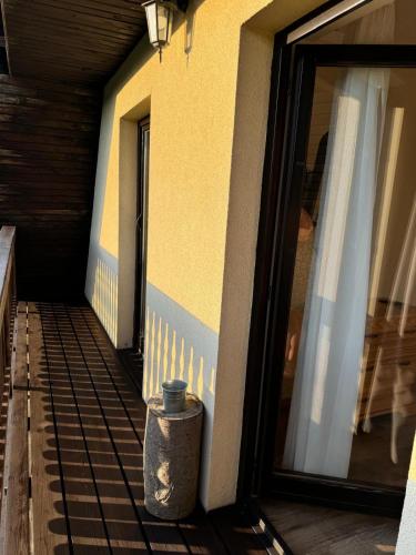 Μπαλκόνι ή βεράντα στο Pokoje dwuosobowe, czteroosobowe Apartament II Chochołów