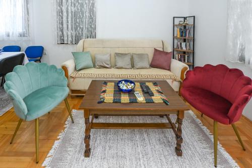 Χώρος καθιστικού στο Tim Apartment