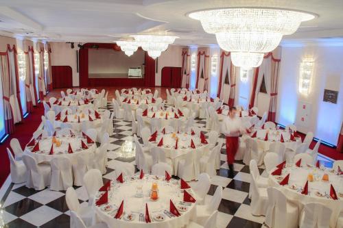 Restoran atau tempat lain untuk makan di Hotel Sulisław