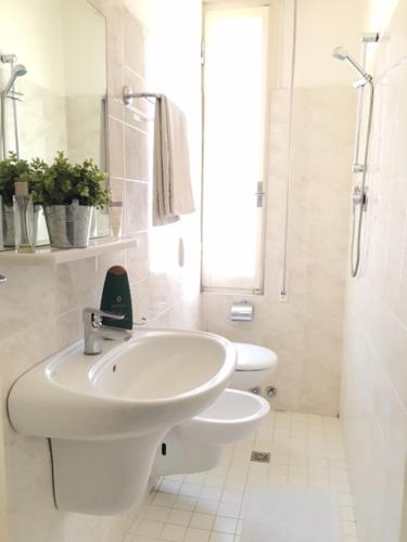 Gallery image of Hotel Byron solo per giovani in Riccione