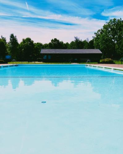 Bazén v ubytování House with spa & pool near nationalpark nebo v jeho okolí
