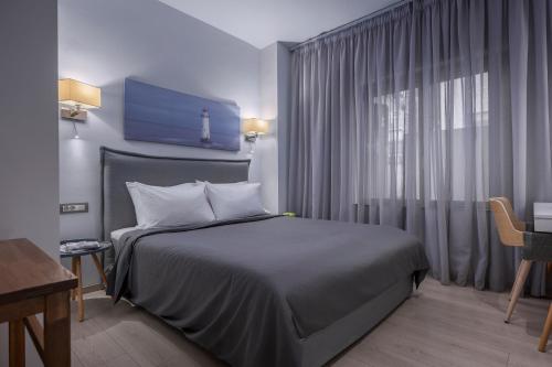 Square Elegant Suites