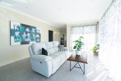 Μια τηλεόραση ή/και κέντρο ψυχαγωγίας στο Lake Macquarie Manor