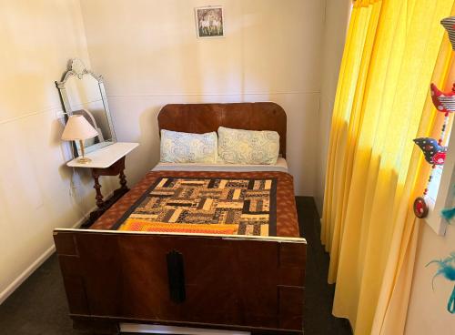 Katil atau katil-katil dalam bilik di Red Steps - 4 bedroom home