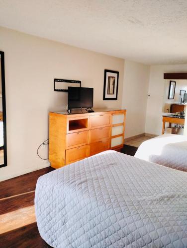 Ένα ή περισσότερα κρεβάτια σε δωμάτιο στο Motel M Lewisburg