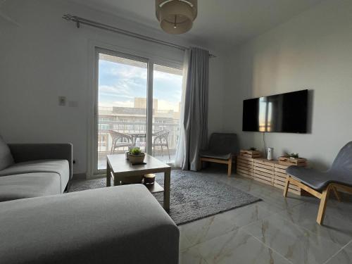 Μια τηλεόραση ή/και κέντρο ψυχαγωγίας στο Elite Residence by the LOFT