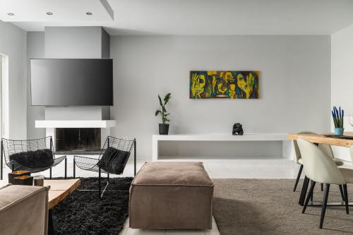 Downtown Glyfada Riviera Eclipse