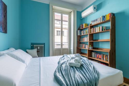 Elegant Apartment with Parking - Central Station