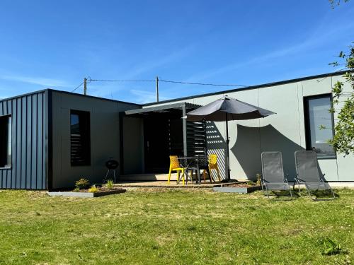 Maison A avec air de jeux et jacuzzi