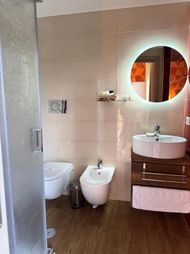 Bilik mandi di yoyo House Luxury Napoli