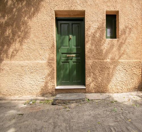 Anafiotika FOS Cycladic Home!