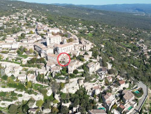 Maison de charme au coeur du village de Gordes