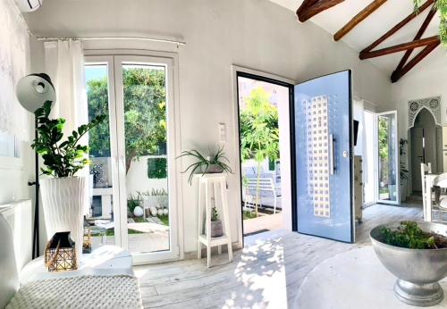 1922 Epoch Harmony Oikia