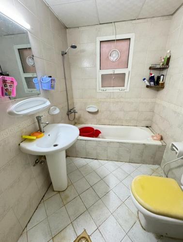 O baie la Qidfa apartment