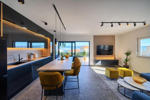 Koleus Apartment - Sea View & Pool