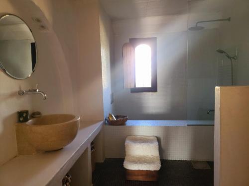 Ένα μπάνιο στο Beit Faris Wa Lucia