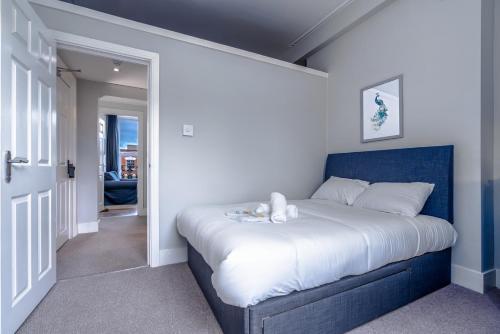 Artful flat with skyline view, Stokes Croft photo 8