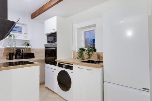 Photo de la galerie de l'établissement Little Chalet Chic, à Marly-la-Ville