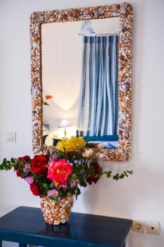 Imagen de la galería de Hotel Dina - Ξενοδοχείο Ντινα, en Plati