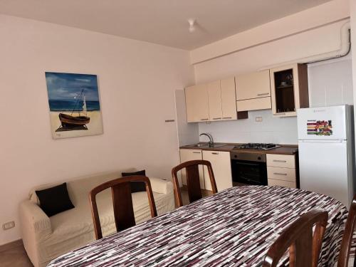 Kuchyň nebo kuchyňský kout v ubytování Sea view - Ca Mauro - Praia Cabral - Wi-Fi