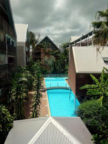 Piscina a Takamaka o a prop