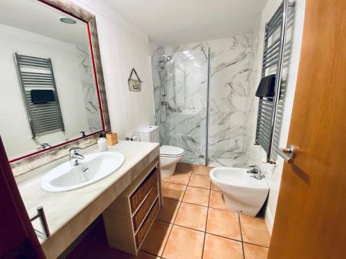 Luxury 2 bed apartment near beach & Port