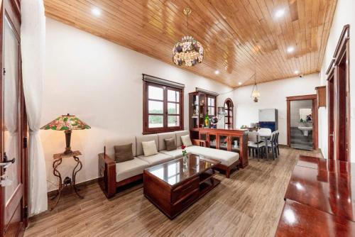 Χώρος καθιστικού στο Bebe Homestay & Garden