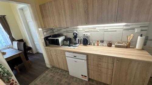Dapur atau dapur kecil di Ciprus Apartmanház