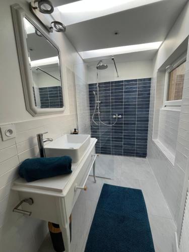 Ένα μπάνιο στο Rouzic - Studio Appart Hôtel