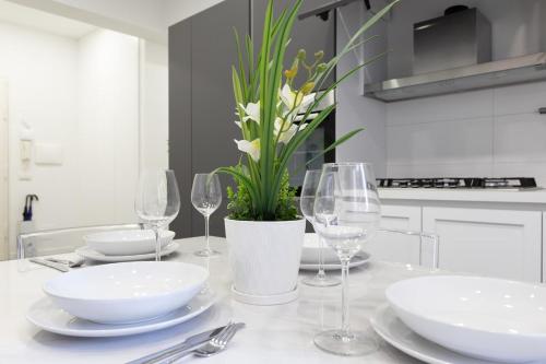 15 minutes from City Center & Metro 2 minutes
