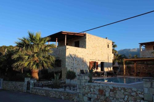 Πισίνα στο ή κοντά στο Villa Aris in Crete with private pool en private parking!