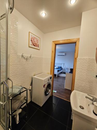 Et badeværelse på L' - city' Reina' apartments'