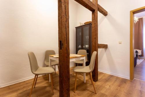 Fotografie z fotogalerie ubytování Apartment "Engel" für 4 Gäste 56m2 - Direkt im Zentrum v destinaci Schneeberg