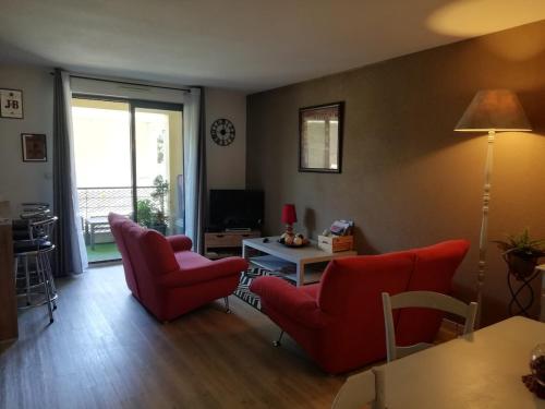 Appart 3 pieces cosy avec parking proche centre ville