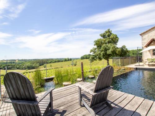 Grande maison avec piscine naturelle et jardin en Dordogne - FR-1-616-463